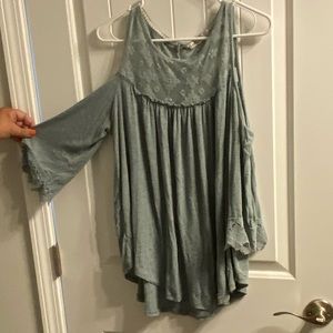 Open shoulder/ short sleeve